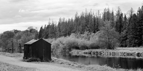A fisherman's hut on the banks of the Boyne, Co. Meath.